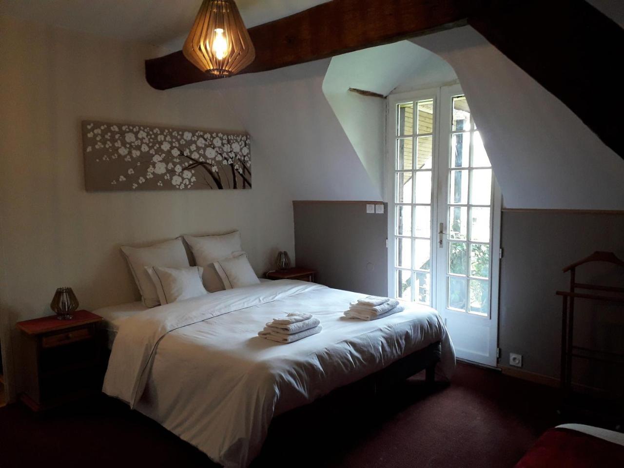 Soir A Pressoir Bed & Breakfast Beaumontel Eksteriør bilde